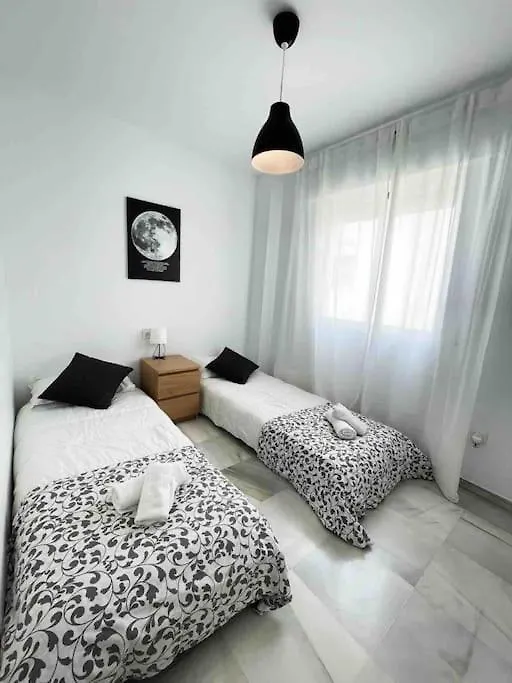 Апартаменты 2Br, 1Bth Flat Near Puerto Banus Марбелья